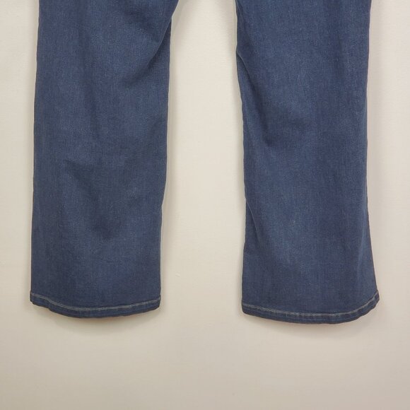 Falls Creek Women's Medium Dark Wash Stretchy Flare Jeans NEW NWT Size 22 - Picture 6 of 12